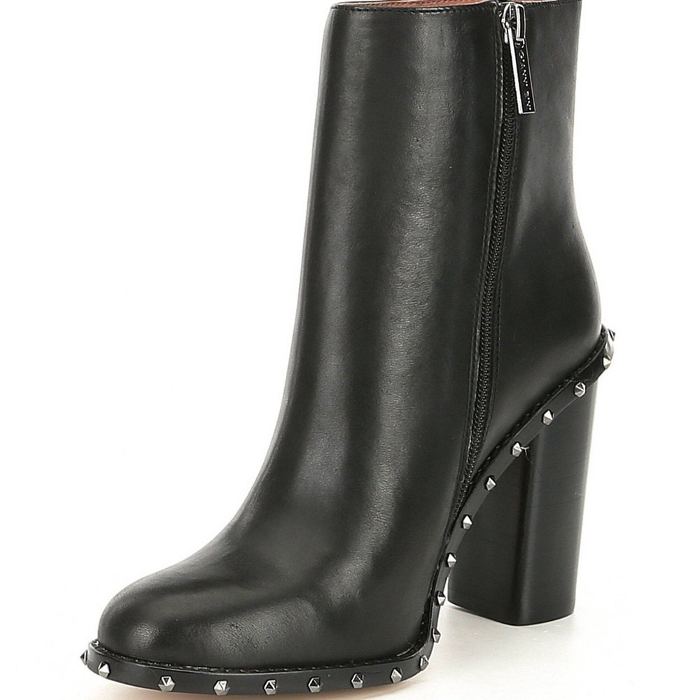 Gianni Bini Zanderson studded block heel boot 9.5M